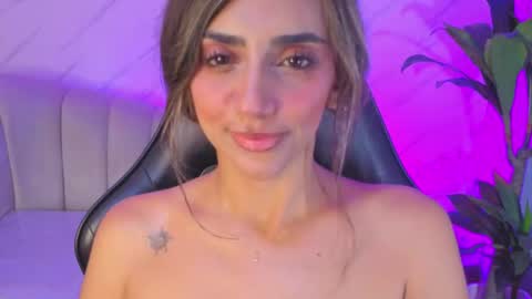 Snapshot of agatha_brooks_t chatting on 05.15.26 AGATHA online show from 05.15.26