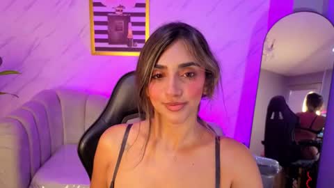 Snapshot of agatha_brooks_t chatting on 05.19.26 AGATHA online show from 05.19.26