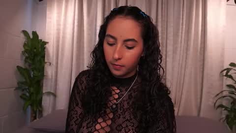 Snapshot of agatha_collinss chatting on 02.06.26 Val inst agatha clls online show from 02.06.26