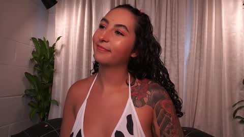 Snapshot of agatha_collinss chatting on 02.11.26 Val inst agatha clls online show from 02.11.26