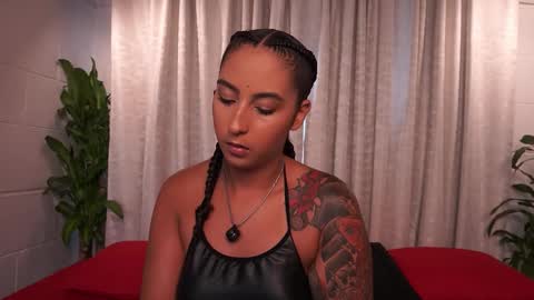 Snapshot of agatha_collinss chatting on 02.18.26 Val inst agatha clls online show from 02.18.26