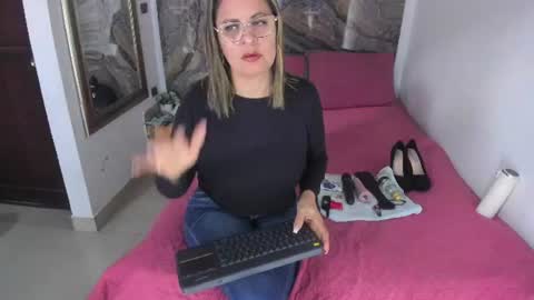 agatha_pleasure online show from 06.17.26