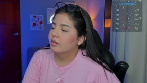 Snapshot of agatha_riccie chatting on 06.17.26 Cat online show from 06.17.26