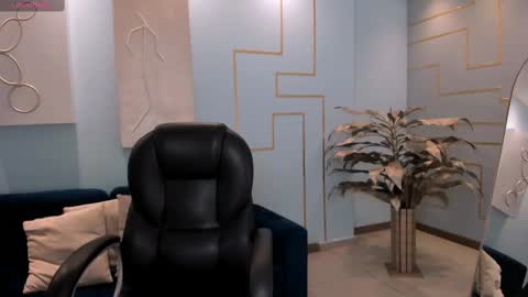 Agatha online show from 03.12.25