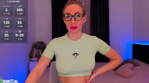 Polly online show from 01.12.26