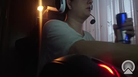 Snapshot of agnesmax chatting on 12.10.24 Agn online show from 12.10.24