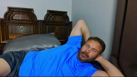 Blue Eyed Handsome Man online show from 06.23.26