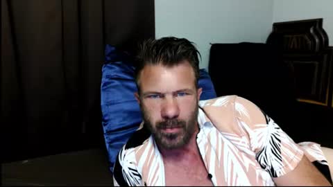 Blue Eyed Handsome Man online show from 07.20.26