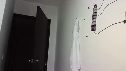 Snapshot of ahntony__69 chatting on 12.12.24 ahntony 69 online show from 12.12.24