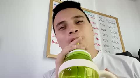 Snapshot of ahntony__69 chatting on 11.26.25 ahntony 69 online show from 11.26.25