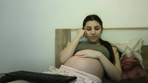 Selena online show from 11.28.25