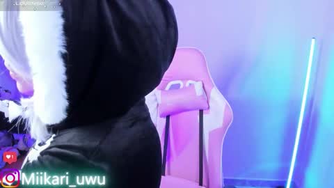 Snapshot of ahri_elderwood chatting on 11.16.25 Ahri help me get to 100 online show from 11.16.25