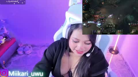 Snapshot of ahri_elderwood chatting on 05.22.26 Ahri help me get to 100 online show from 05.22.26