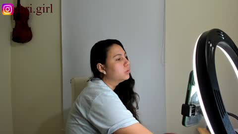 Snapshot of ahrigirl chatting on 01.24.25 Andrea online show from 01.24.25