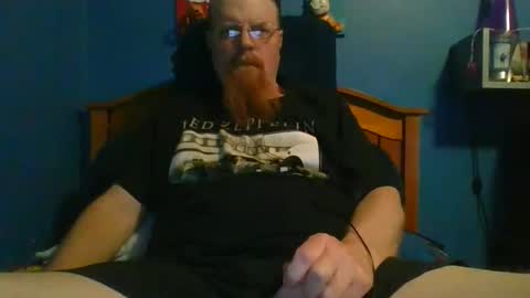 Snapshot of ahrnycumtoy chatting on 04.16.26 hrnycummer online show from 04.16.26