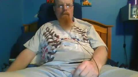Snapshot of ahrnycumtoy chatting on 05.17.26 hrnycummer online show from 05.17.26
