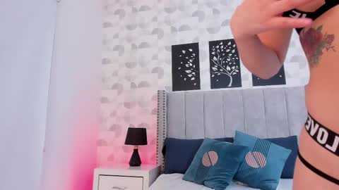 ahsly_ms online show from 02.22.25