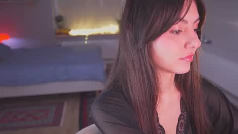 Snapshot of aicharae chatting on 07.21.26 Vicky online show from 07.21.26