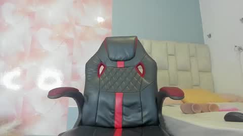 karoline  online show from 02.26.25