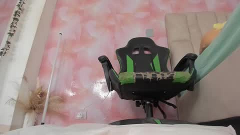 karoline  online show from 09.19.25