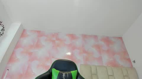 karoline  online show from 01.15.26