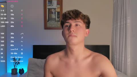 Snapshot of aidan_hale chatting on 12.11.24 A H online show from 12.11.24