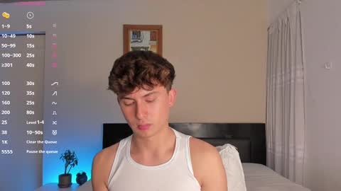 Snapshot of aidan_hale chatting on 12.30.24 A H online show from 12.30.24