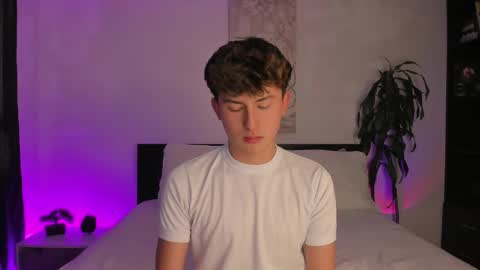 Snapshot of aidan_hale chatting on 01.13.25 A H online show from 01.13.25