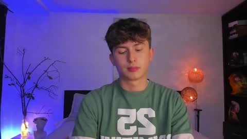 Snapshot of aidan_hale chatting on 02.21.25 A H online show from 02.21.25