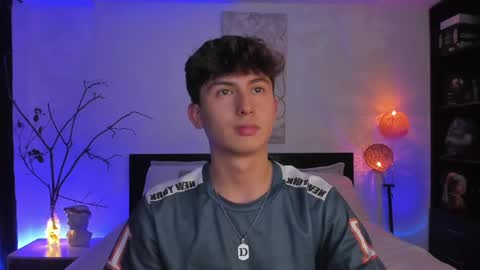 Snapshot of aidan_hale chatting on 02.27.25 A H online show from 02.27.25