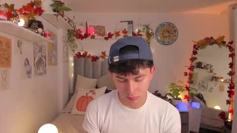 Snapshot of aidan_hale chatting on 10.18.25 A H online show from 10.18.25