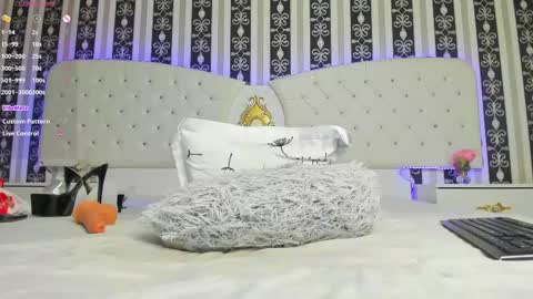 Snapshot of aidasina chatting on 02.19.25 aidasina online show from 02.19.25