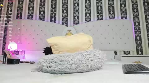 Snapshot of aidasina chatting on 03.05.25 aidasina online show from 03.05.25