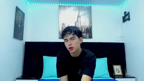 Snapshot of aiiden_15 chatting on 01.21.25 Aiden online show from 01.21.25