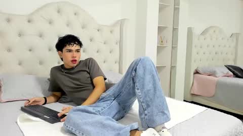 Snapshot of aiiden_15 chatting on 01.25.25 Aiden online show from 01.25.25
