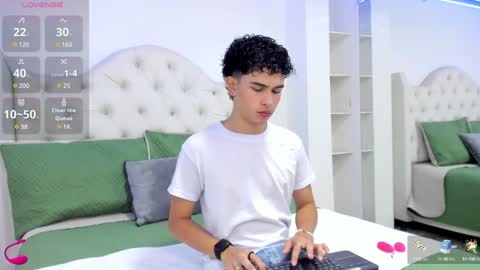 Snapshot of aiiden_15 chatting on 01.30.25 Aiden online show from 01.30.25