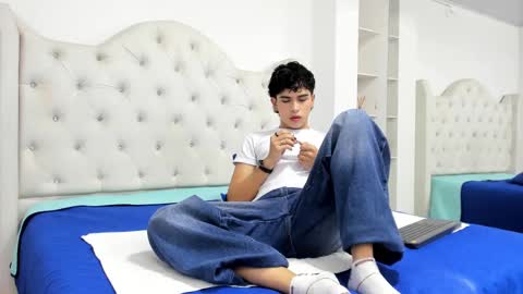 Snapshot of aiiden_15 chatting on 02.27.25 Aiden online show from 02.27.25