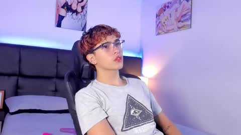 Snapshot of aiiden_15 chatting on 10.06.25 Aiden online show from 10.06.25