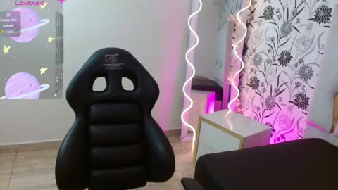 aiithana_tay online show from 06.06.26