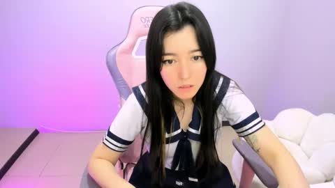 Snapshot of ailee_kawaii chatting on 10.20.25 Ailee Hyuga online show from 10.20.25
