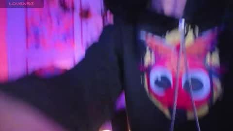 Snapshot of ailen_t_ chatting on 10.25.25 ailen online show from 10.25.25