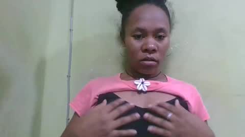 Snapshot of aimee982179 chatting on 05.18.26 aimee982179 online show from 05.18.26