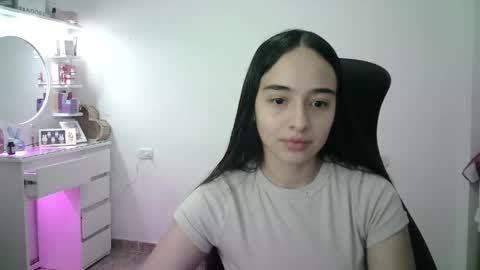Snapshot of aineangeel chatting on 04.24.26 AINE online show from 04.24.26