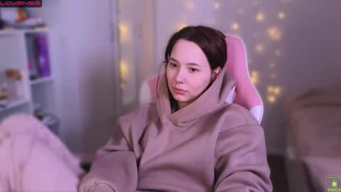 Snapshot of airyhill chatting on 01.08.26 airyhill online show from 01.08.26