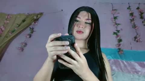 Snapshot of aisha_atenea chatting on 05.18.26 Jess online show from 05.18.26