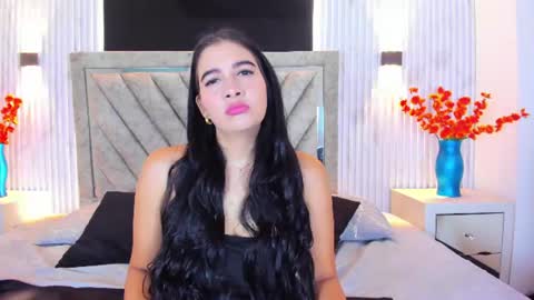 Snapshot of aisha_stones chatting on 07.20.26 Aisha Stones online show from 07.20.26