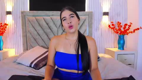 Snapshot of aisha_stones chatting on 07.22.26 Aisha Stones online show from 07.22.26