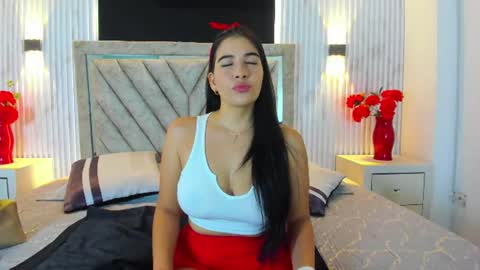Snapshot of aisha_stones chatting on 07.28.26 Aisha Stones online show from 07.28.26