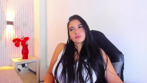 Snapshot of aisha_stones chatting on 07.28.26 Aisha Stones online show from 07.28.26