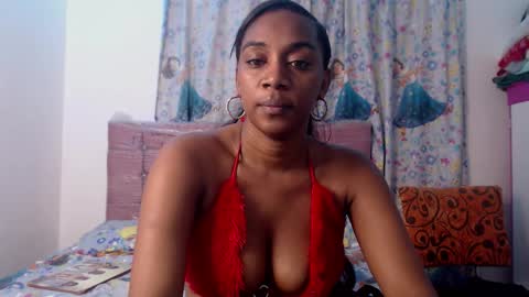 Aisha online show from 12.23.25